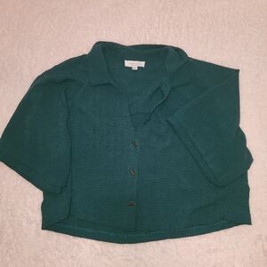 Hunter green button up flowy crop top